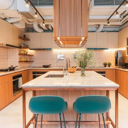 Weave Suites - Central West Гонконг Экстерьер фото